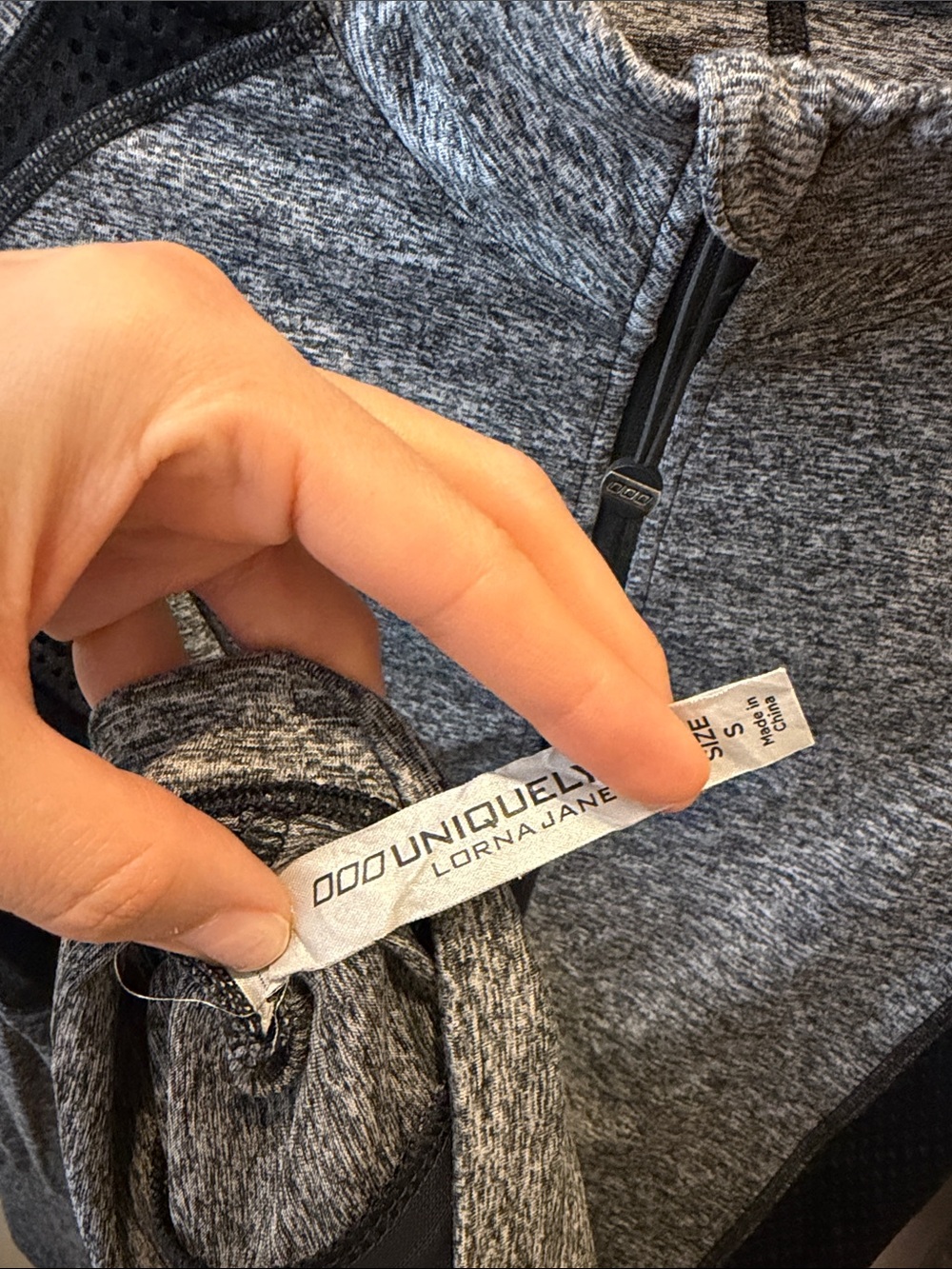 Lorna Jane Full-Zip Active Jacket in Heathered Grey, Size S